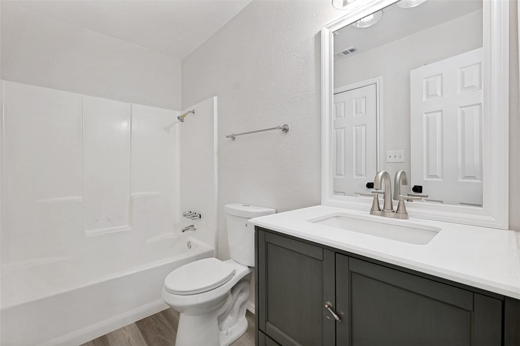 709 N Madison Avenue Property Photo 19