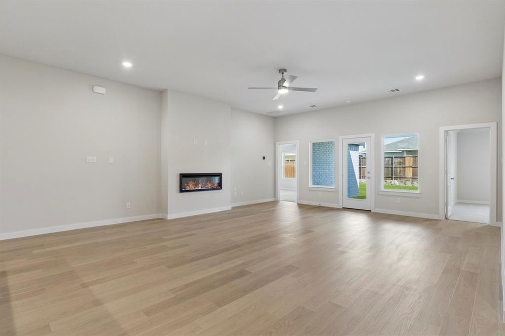 5060 Picasso Road Property Photo 4