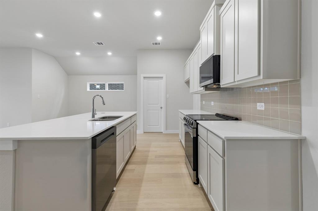 5060 Picasso Road Property Photo 10