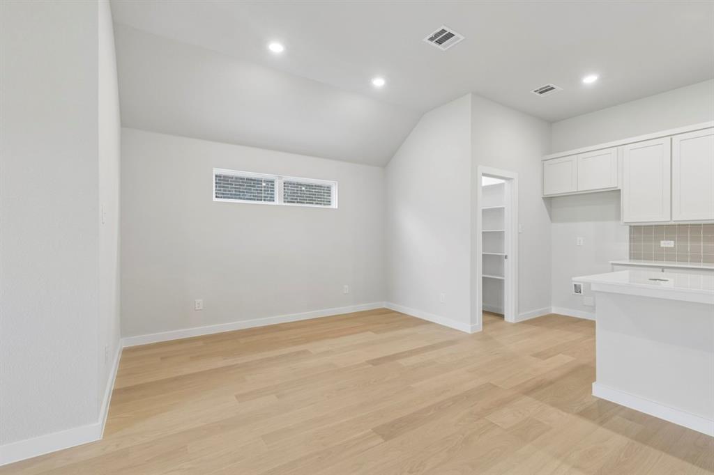 5060 Picasso Road Property Photo 12