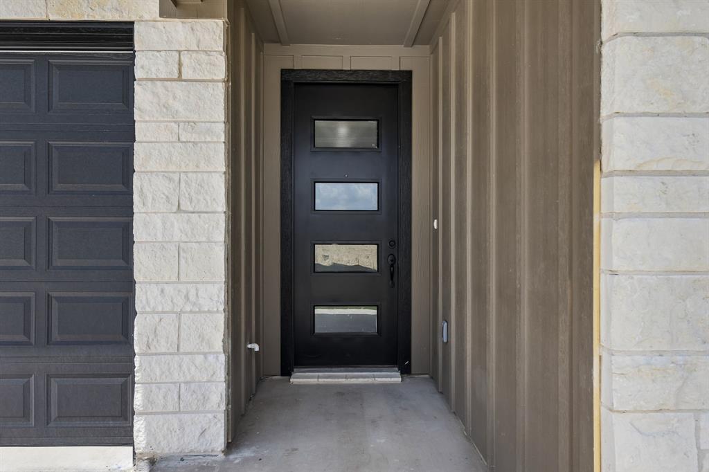 1307 Lone Pine Way Property Photo 5