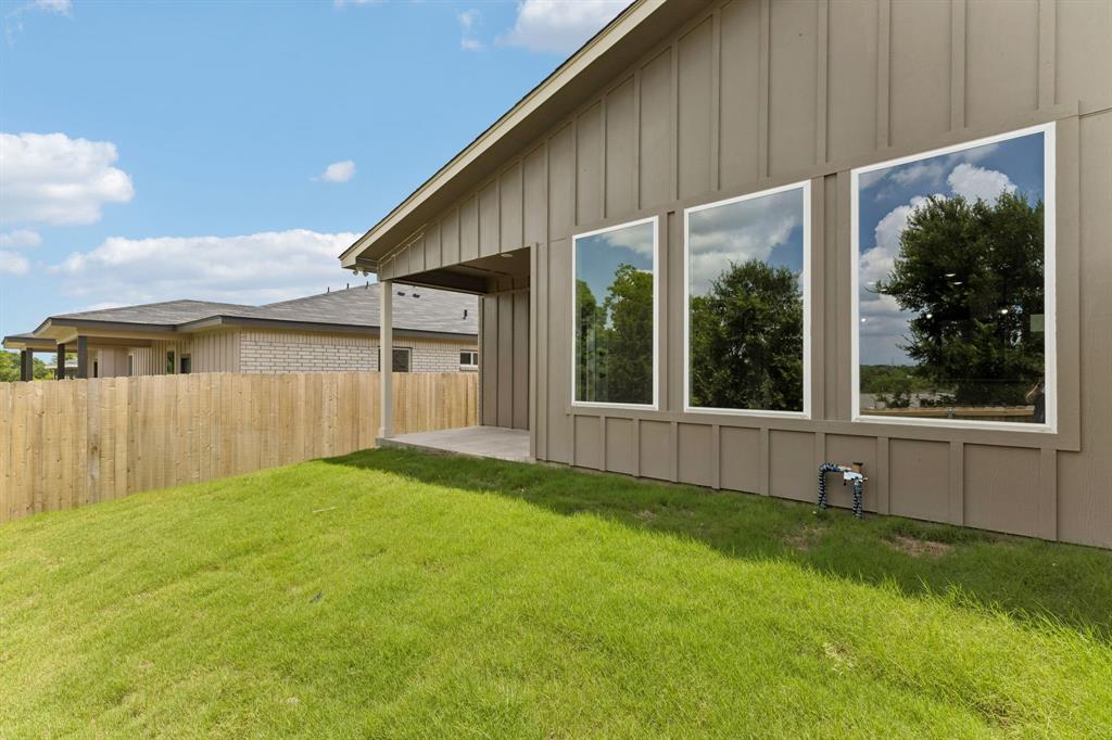 1307 Lone Pine Way Property Photo 33