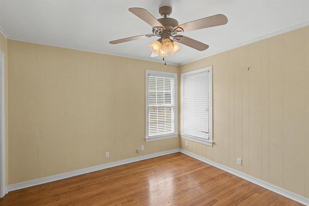 424 Albany Avenue Property Photo 22