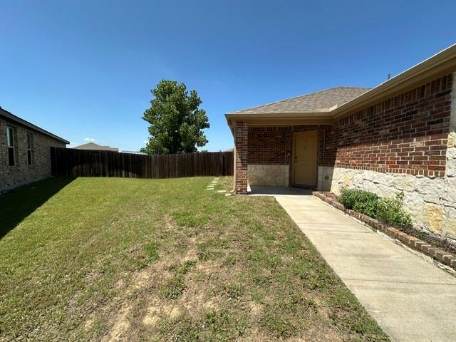 1202 Meadow Wood Property Photo 2