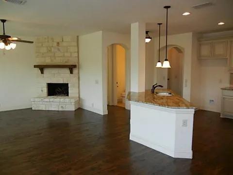 2320 Lynbridge Circle Property Photo 10