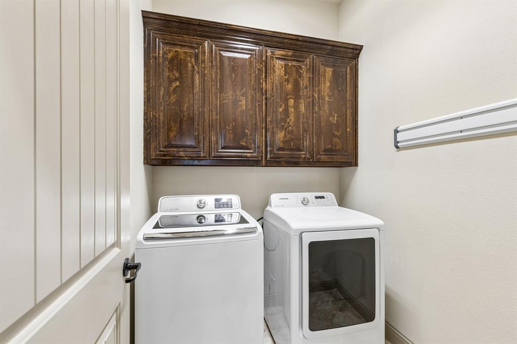 4944 Dominion Boulevard Property Photo 12