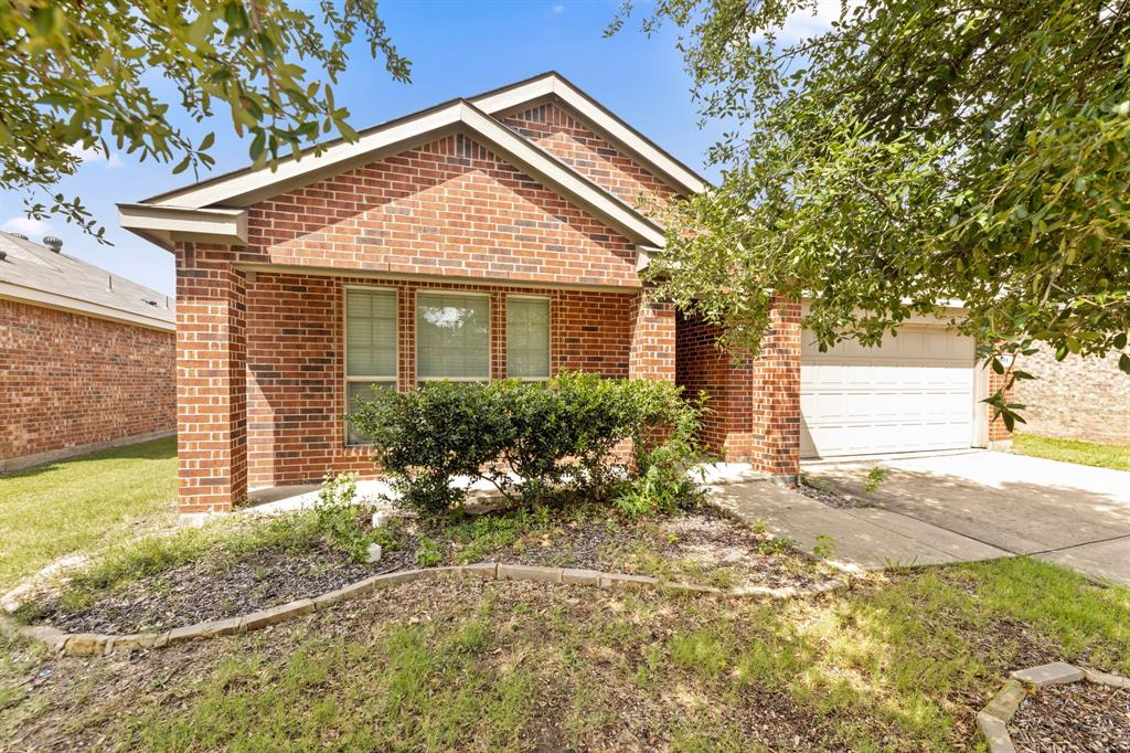 1011 Meadow Green Court Property Photo 1