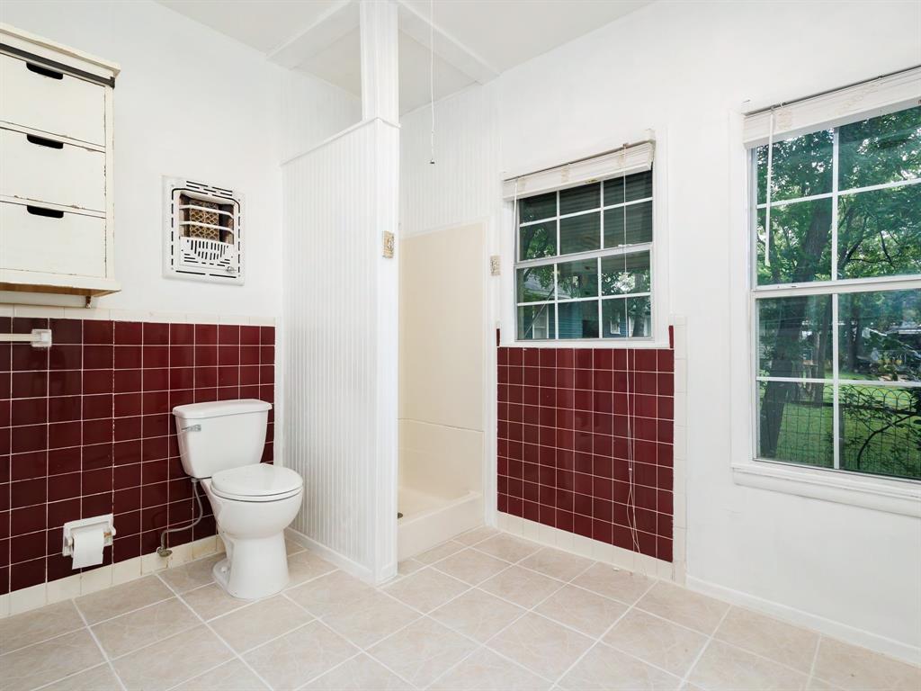 1714 8th Street Property Photo 17