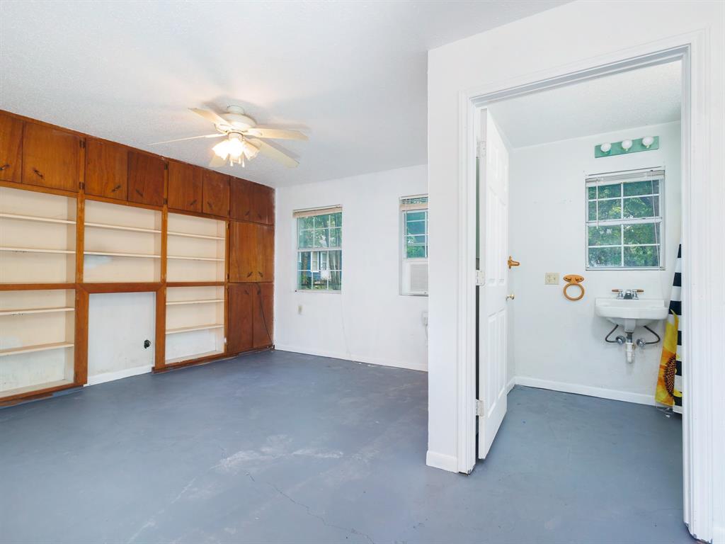 1714 8th Street Property Photo 31