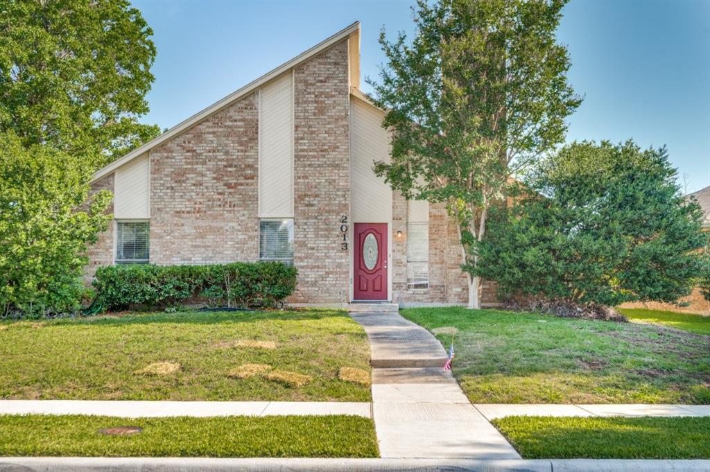 2013 Arles Lane Property Photo 1