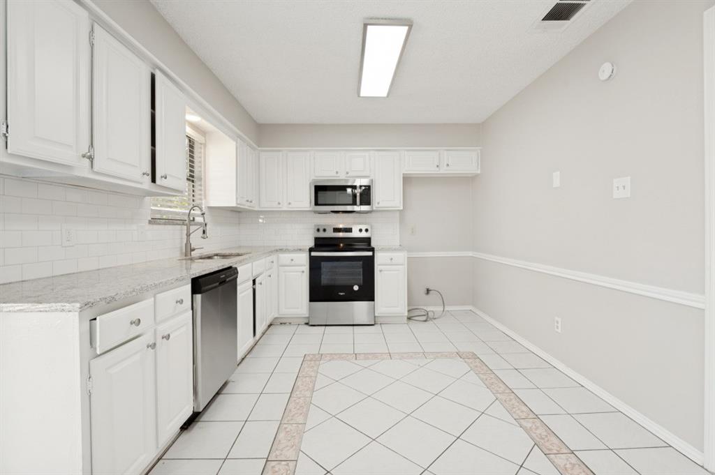 2013 Arles Lane Property Photo 7