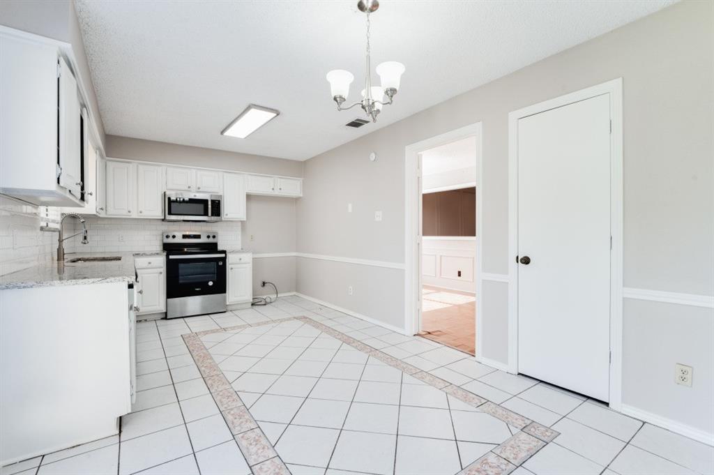 2013 Arles Lane Property Photo 11