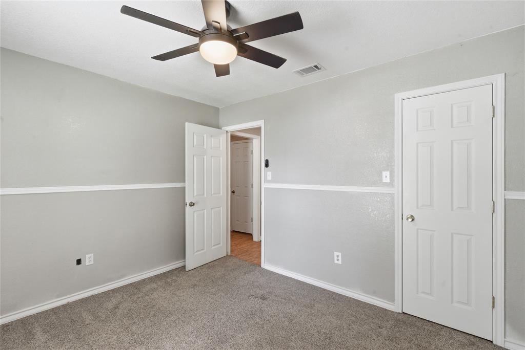 119 Blue Jay Street Property Photo 6
