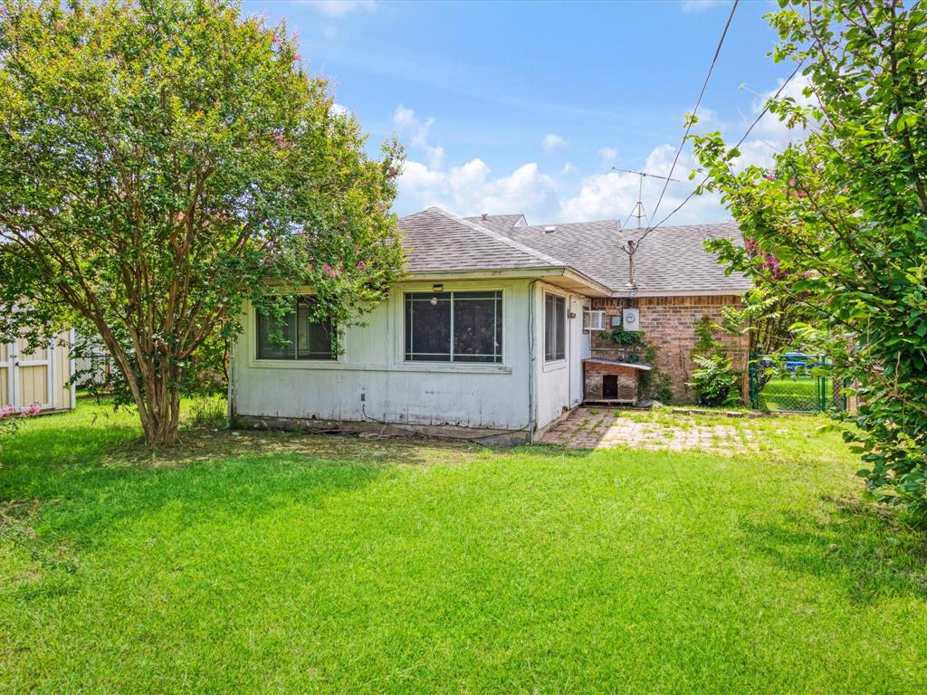 524 Carl C Senter Street Property Photo 5