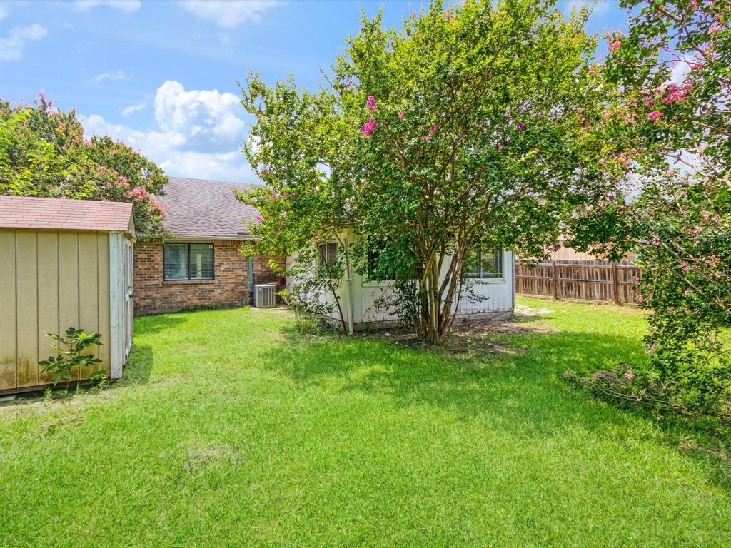 524 Carl C Senter Street Property Photo 9