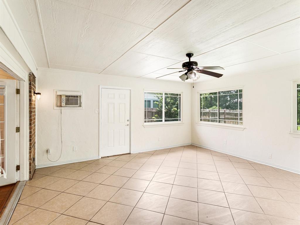 524 Carl C Senter Street Property Photo 13