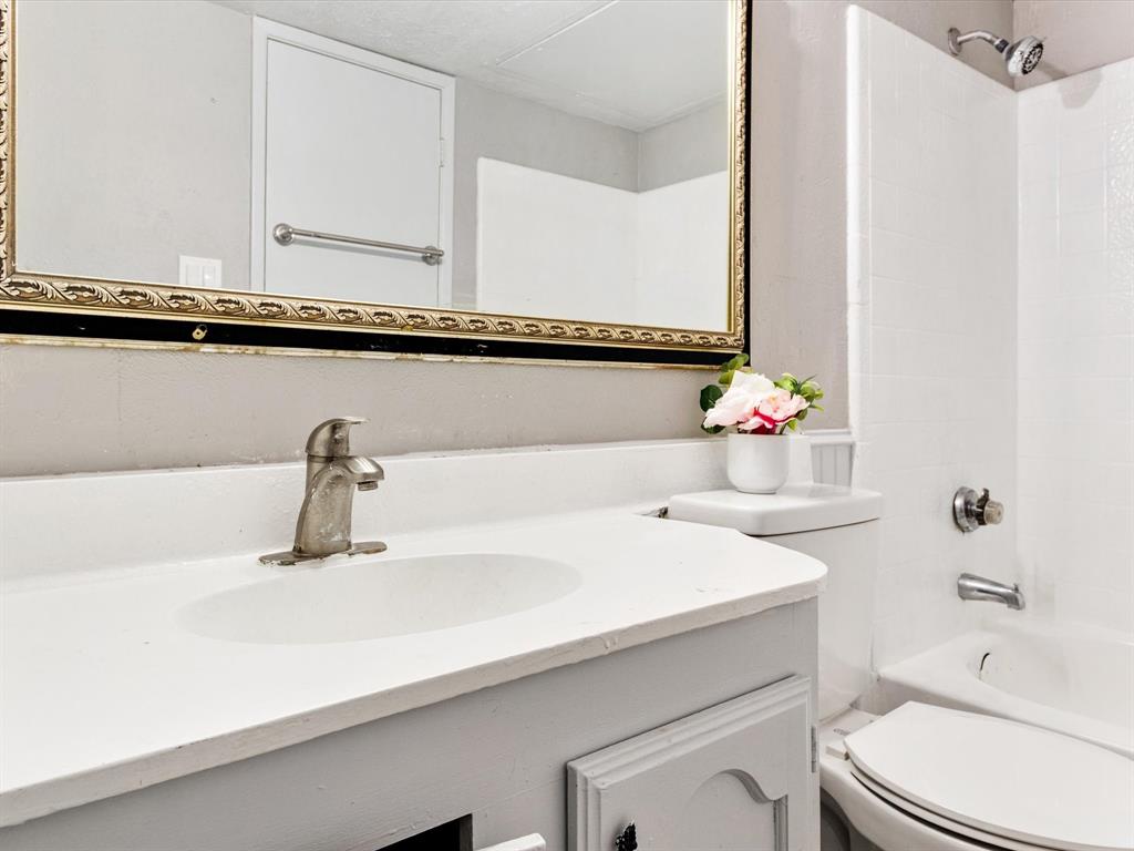 524 Carl C Senter Street Property Photo 19