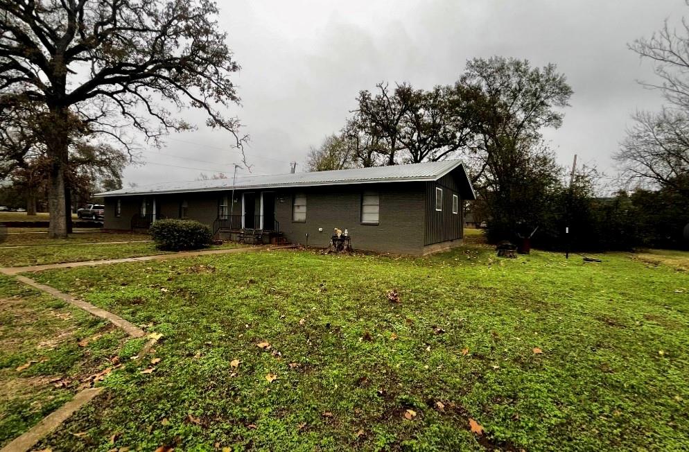 622 N Main Street Property Photo 1