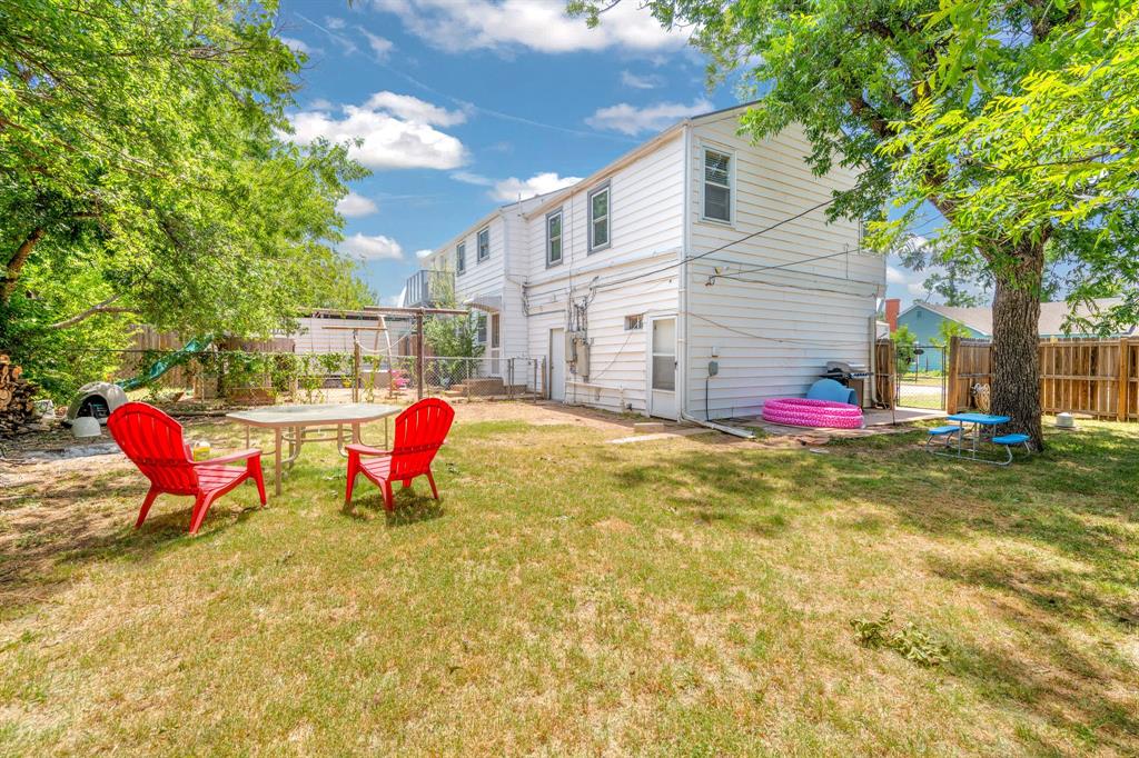 2202 And 2204 S 12th Street Property Photo 37