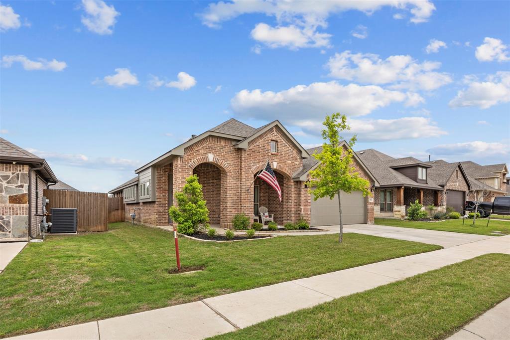 1084 Imperial Eagle Road Property Photo 3