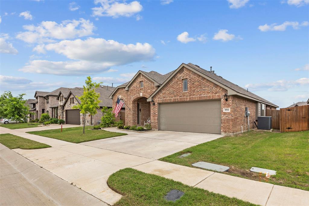 1084 Imperial Eagle Road Property Photo 4