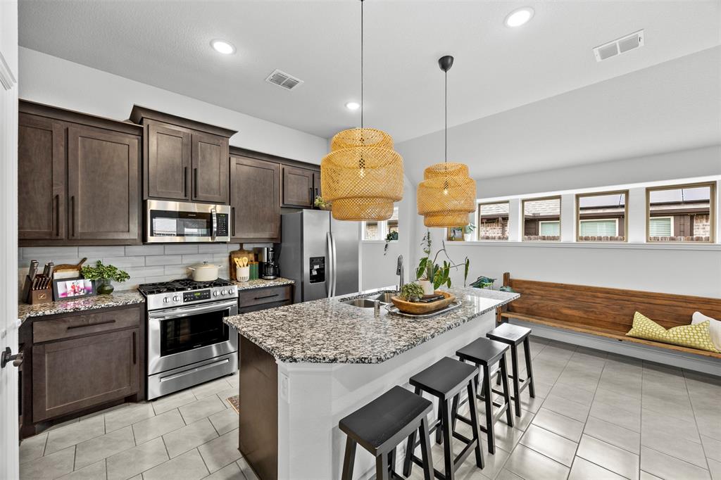 1084 Imperial Eagle Road Property Photo 12