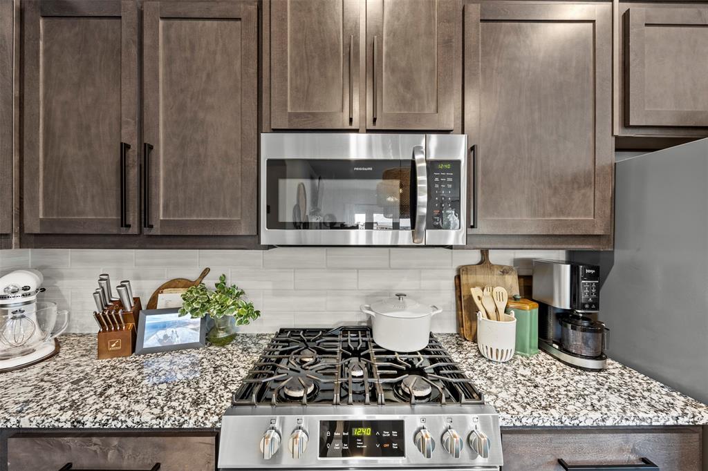 1084 Imperial Eagle Road Property Photo 13
