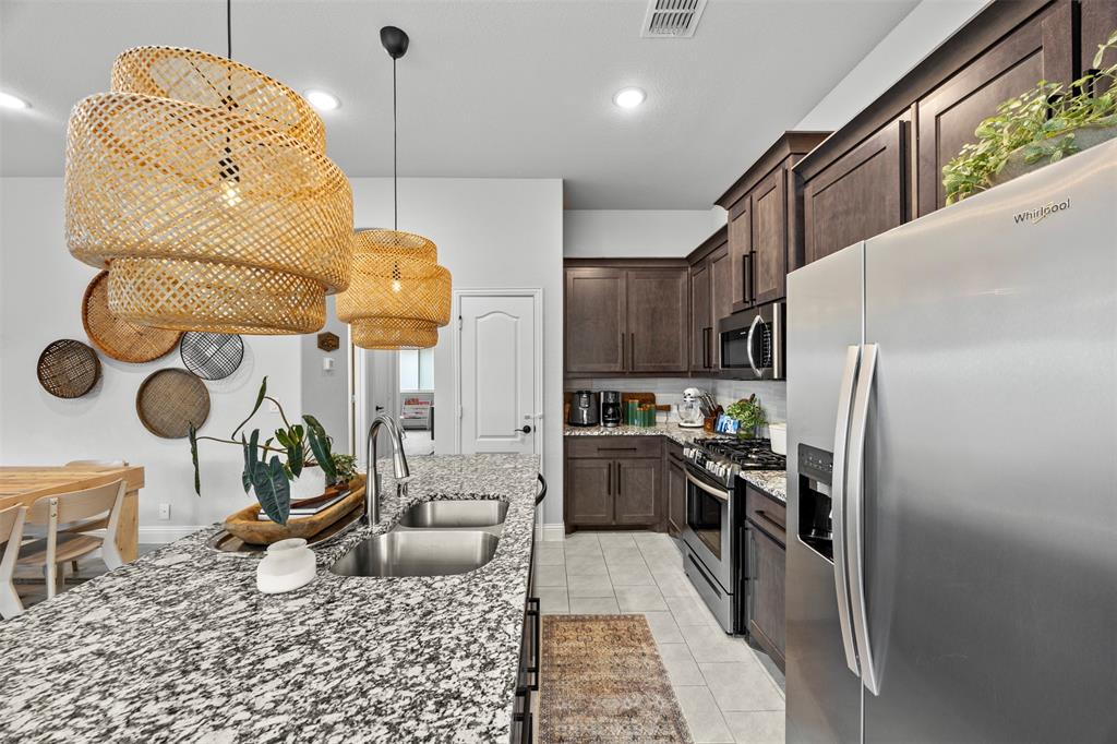 1084 Imperial Eagle Road Property Photo 14