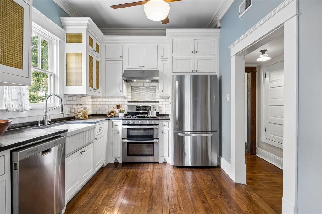 5020 Junius Street Property Photo 14