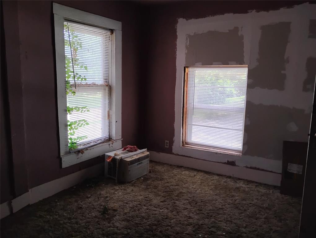 624 W Morton Street Property Photo 9