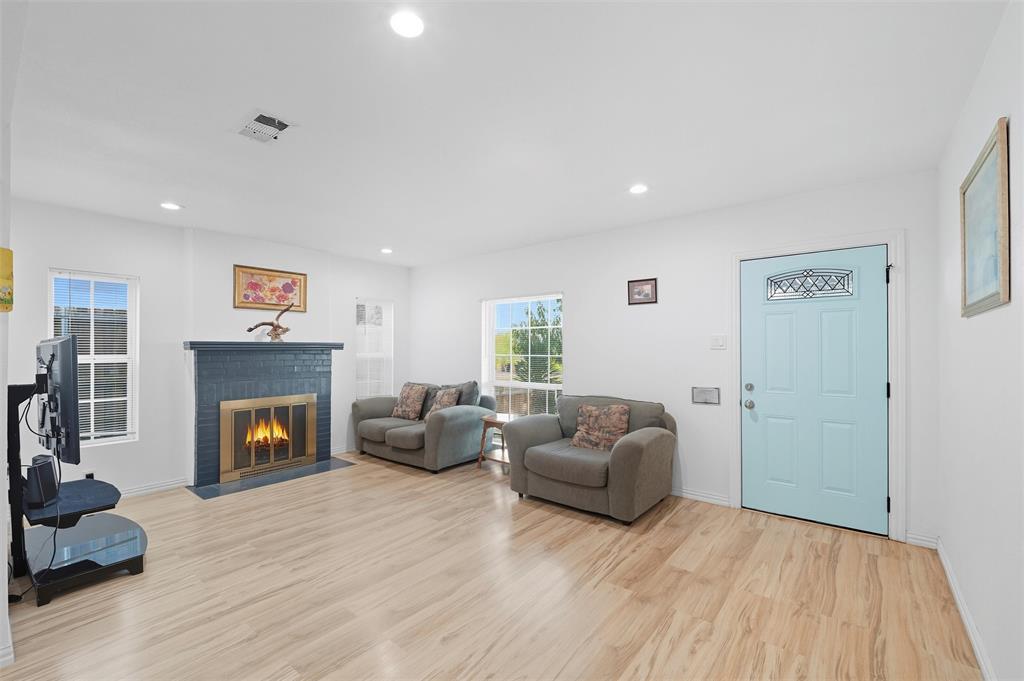 2522 W Jefferson Boulevard Property Photo 6