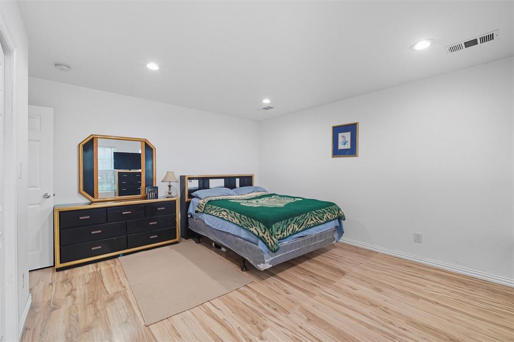 2522 W Jefferson Boulevard Property Photo 12
