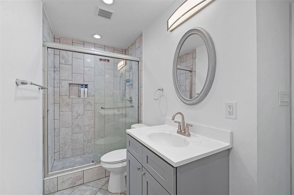 2522 W Jefferson Boulevard Property Photo 15
