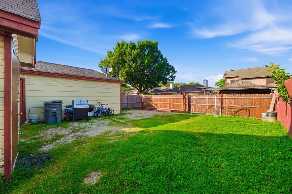 10464 Woodleaf Drive Property Photo 21