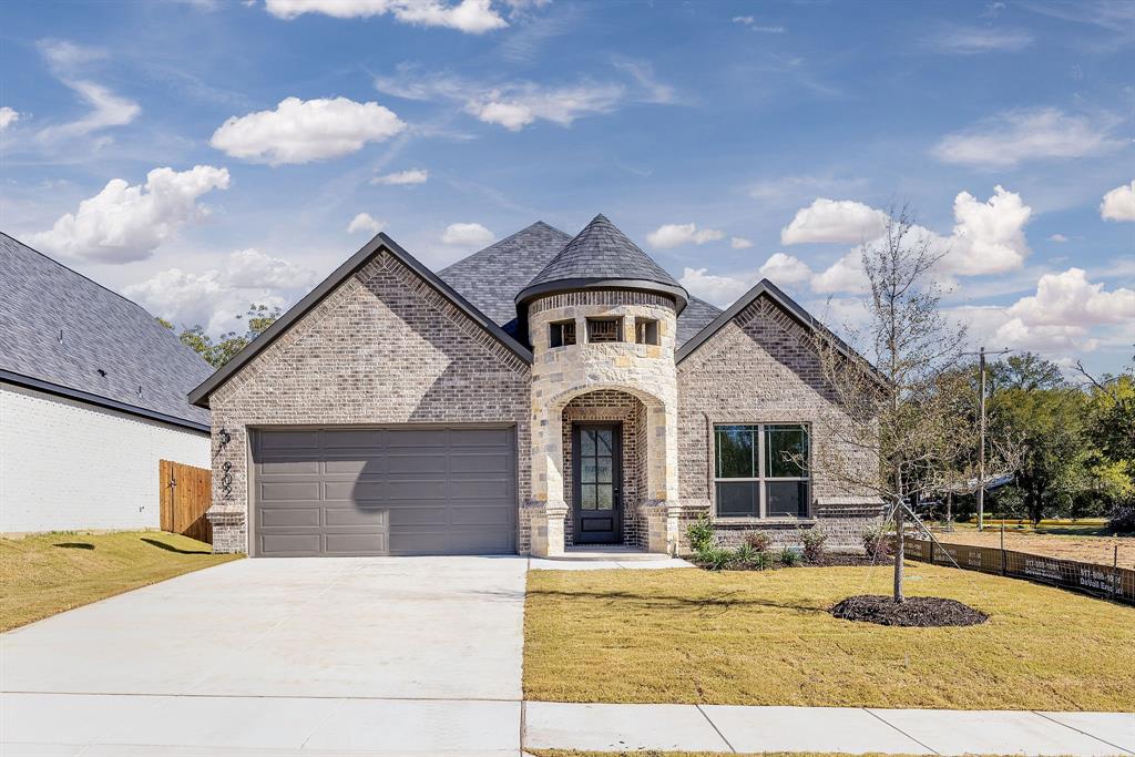 902 Boston Lane