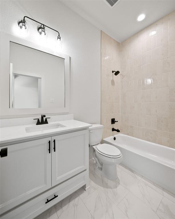 902 Boston Lane Property Photo 7