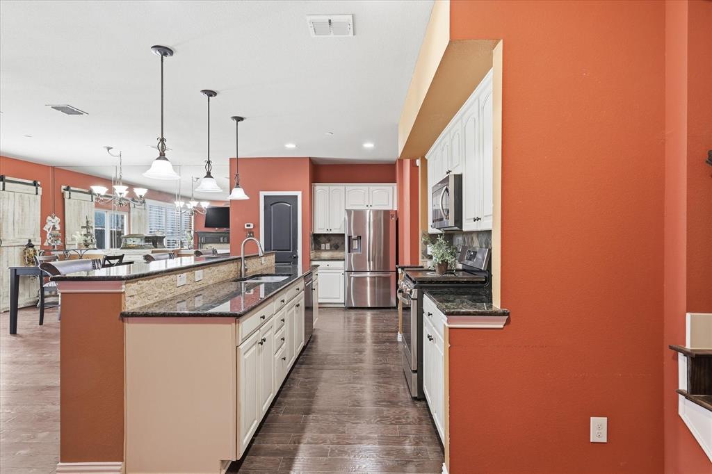 399 Dublin Street Property Photo 12