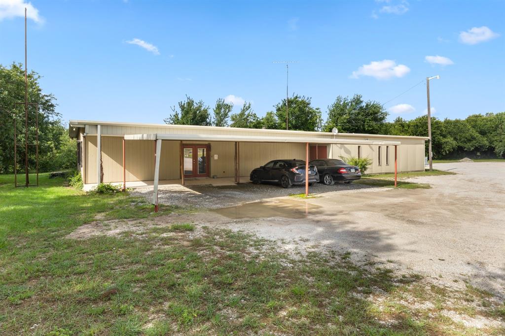 4908 State Highway 16 Property Photo 10