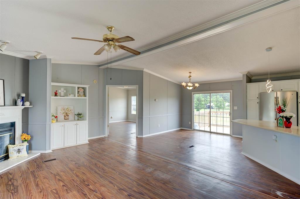 6935 Rosewood Oak Drive Property Photo 6