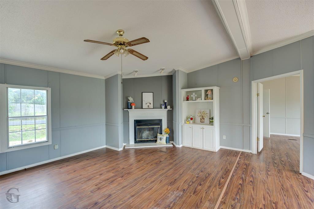 6935 Rosewood Oak Drive Property Photo 7