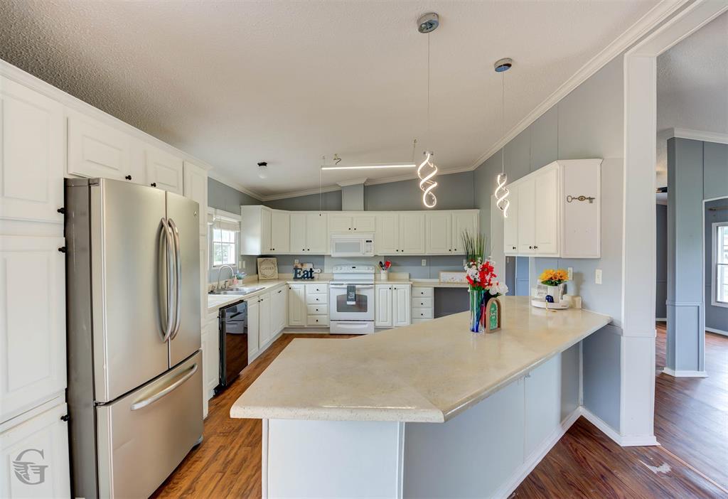 6935 Rosewood Oak Drive Property Photo 11