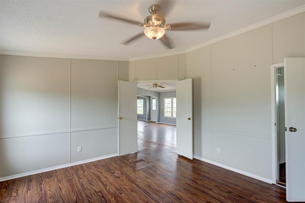 6935 Rosewood Oak Drive Property Photo 13