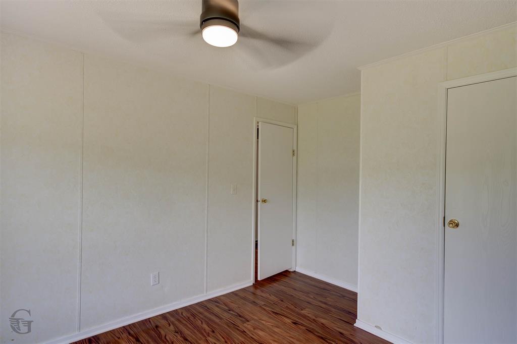 6935 Rosewood Oak Drive Property Photo 17