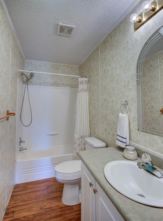 6935 Rosewood Oak Drive Property Photo 19