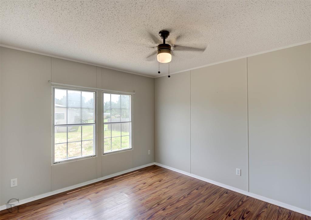 6935 Rosewood Oak Drive Property Photo 21