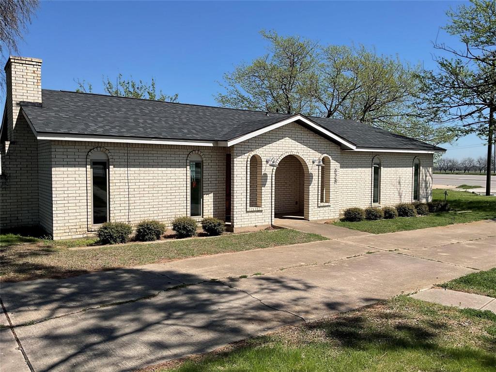 520 S Highway 377 Property Photo 1