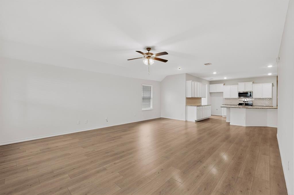 430 Forestridge Drive Property Photo 10