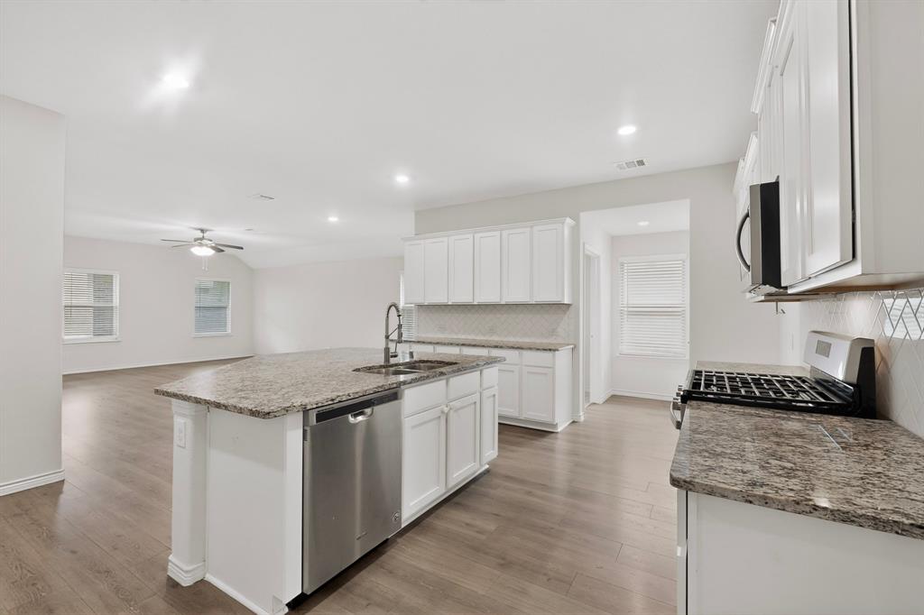 430 Forestridge Drive Property Photo 13