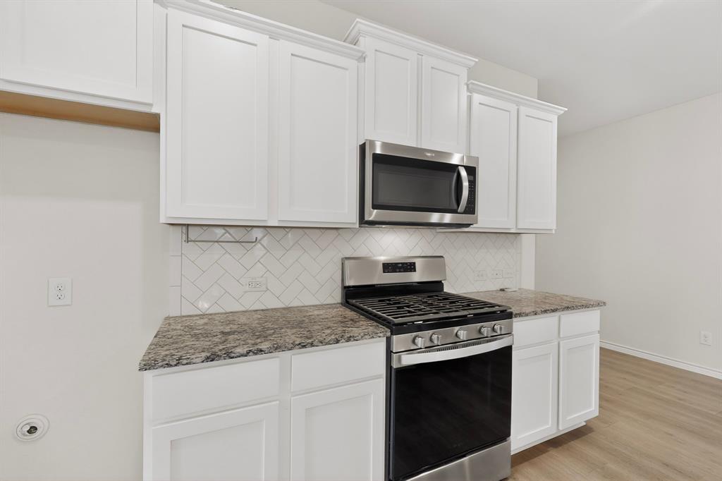 430 Forestridge Drive Property Photo 14