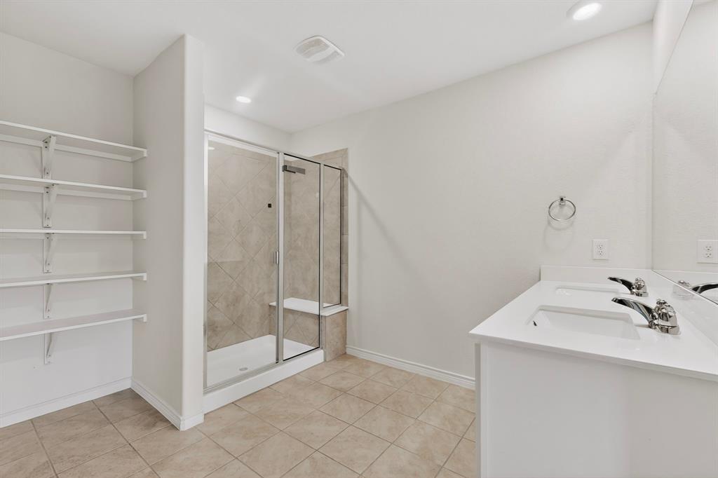 430 Forestridge Drive Property Photo 22